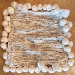 Set of 2 Anthropologie pillow shams. 20” x 20”